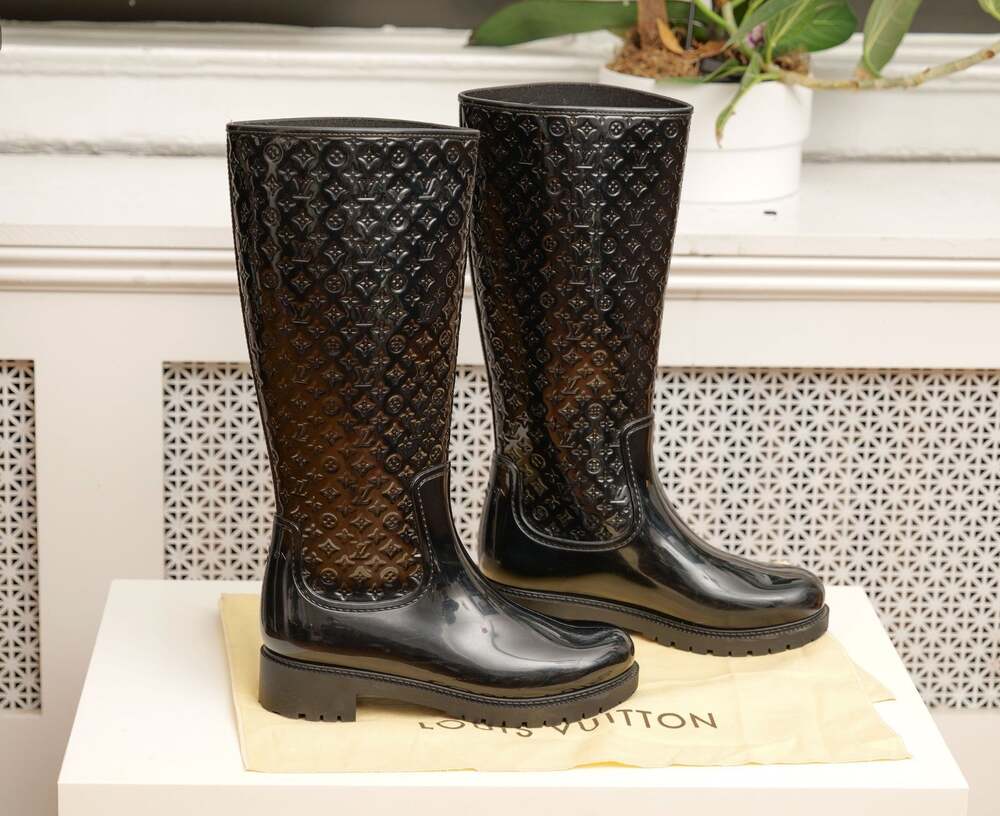 Louis Vuitton Splash High Embossed Monogram Rubber Rain Boots (EU 39 / US 9)